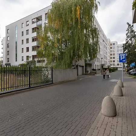 Bobrowiecka By Renters